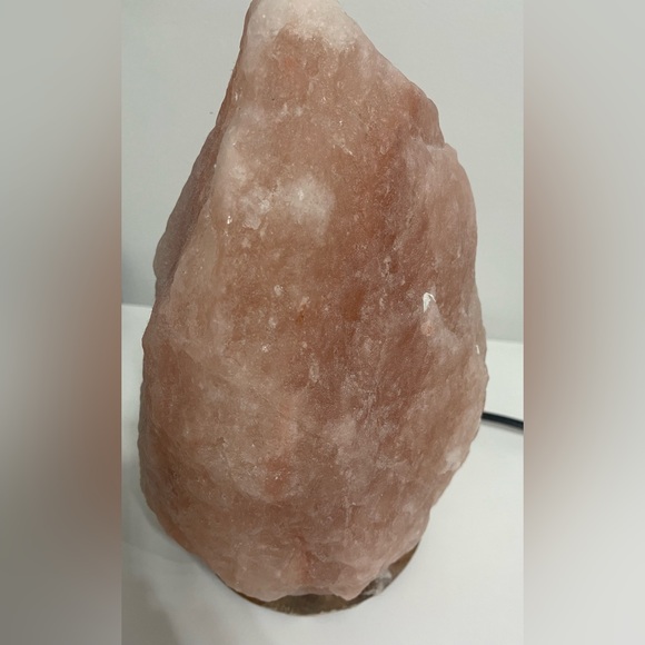 Himalayan Crystal Salt Lamp - Picture 2 of 9